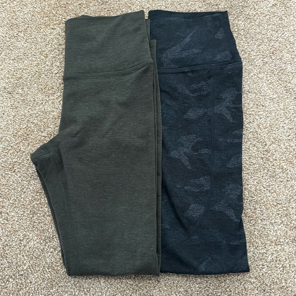 2 Vuori Clean Elevation Leggings